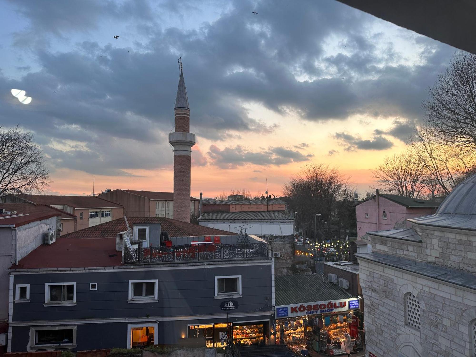Asparagus Hotel & Suites Old City — Photos 2